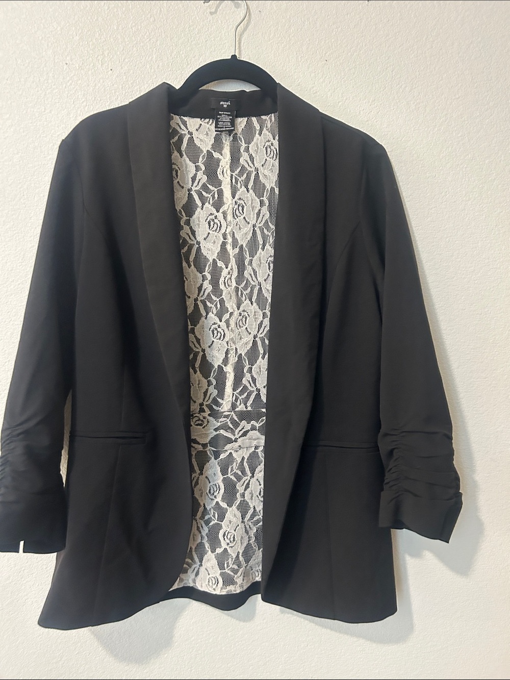 Stoosh Black Open-Front Blazer with White Lace Back